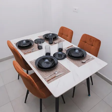 Via Albania - New Bazaar Apartment Tirana