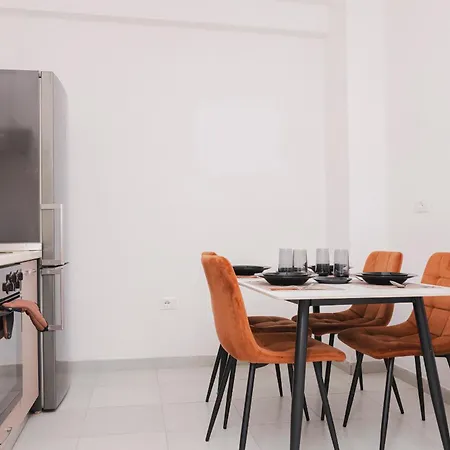 Via Albania - New Bazaar *