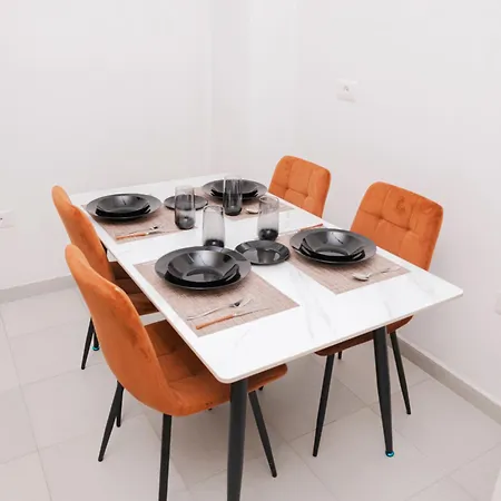 Via Albania - New Bazaar Apartment Tirana