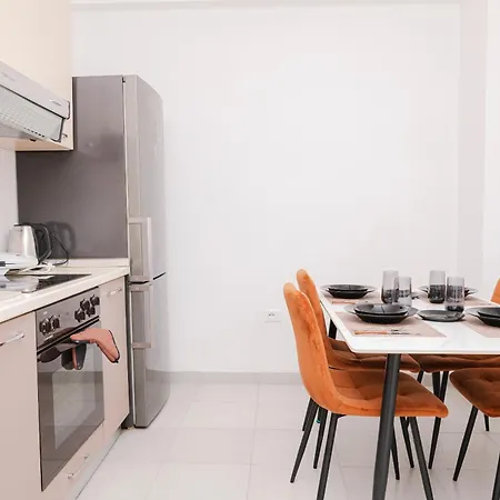 Via Albania - New Bazaar