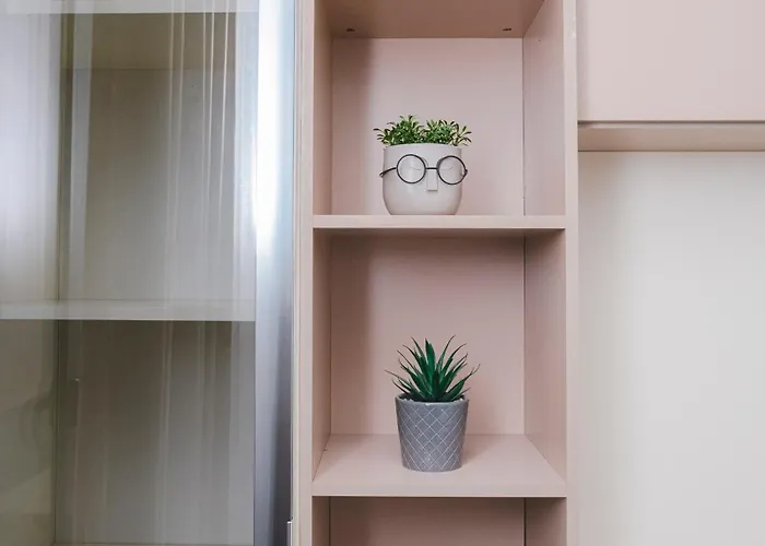 Appartamento Via Albania - New Bazaar