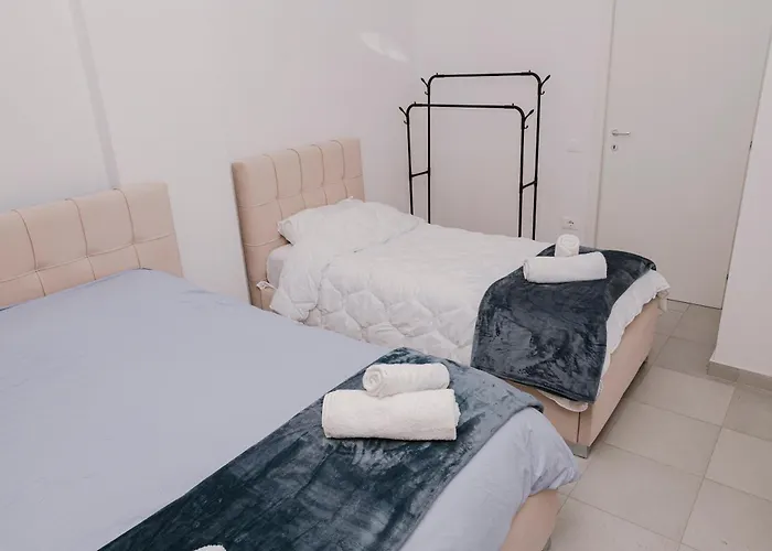 Via Albania - New Bazaar Appartamento